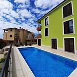 Апартаменты Smaragdna Yourcroatiaholiday Премантура