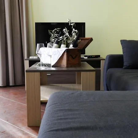 Smaragdna Yourcroatiaholiday