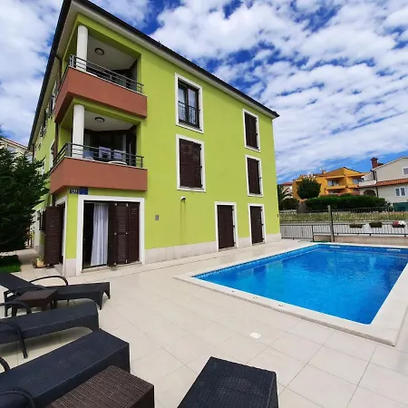 Smaragdna Yourcroatiaholiday Apartmán *